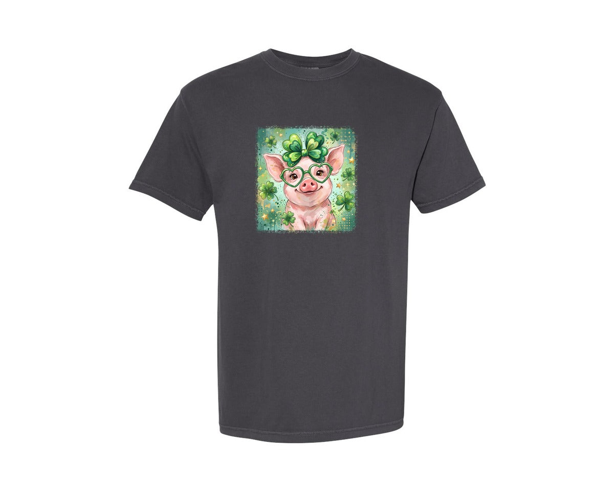 brand:Comfort Colors|color:Graphite|Cute Lucky Pig St Patricks Day Graphic T-Shirt