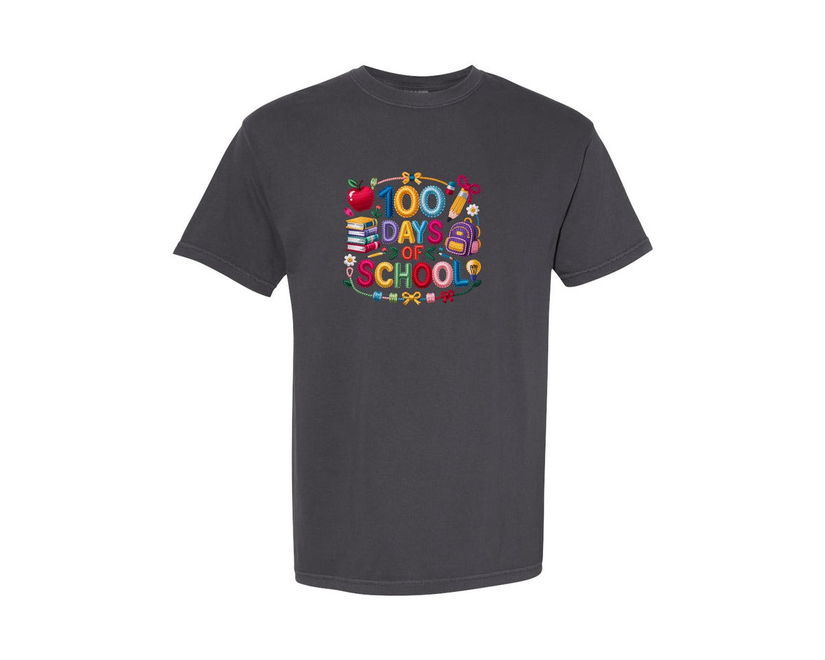 brand:Comfort Colors|color:Graphite|Faux Yarn 100 Days School Bag Apple Graphic T-Shirt