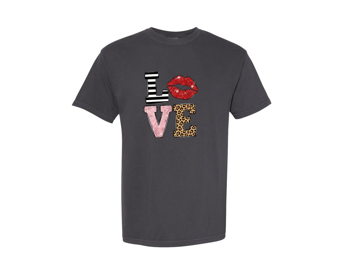 brand:Comfort Colors|color:Graphite|Love Lips Leopard Floral Valentine Graphic T-Shirt