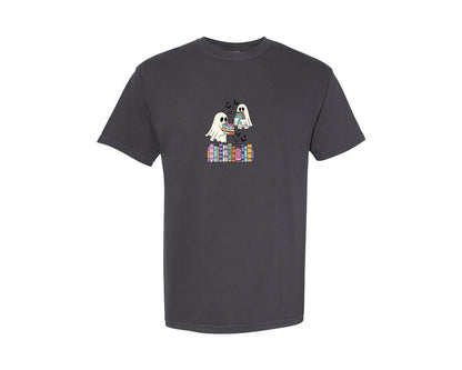 brand:Comfort Colors|color:Graphite|Book Lover Ghost Halloween Pocket Graphic T-Shirt
