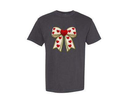 brand:Comfort Colors|color:Graphite|Crochet Valentines Day Bow Graphic T-Shirt
