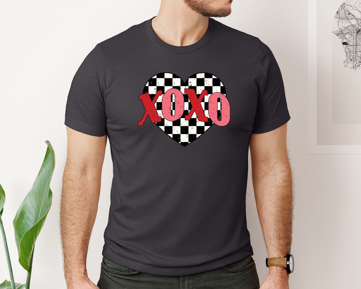 brand:Bella Canvas|color:Heather Dark Grey|Retro Valentine Xoxo Checkered Heart Graphic T-Shirt