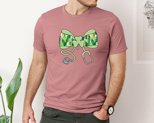 St Patricks Day Nurse Bow 5 Graphic T-Shirt
