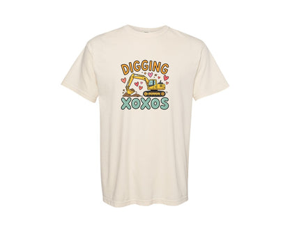 brand:Comfort Colors|color:Ivory|Digging Xoxos Excavator Valentine Graphic T-Shirt