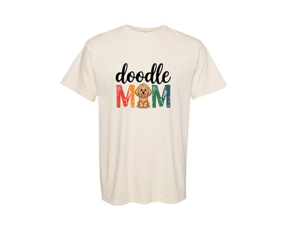 brand:Comfort Colors|color:Ivory|Doodle Mom Dog Mama Graphic T-Shirt