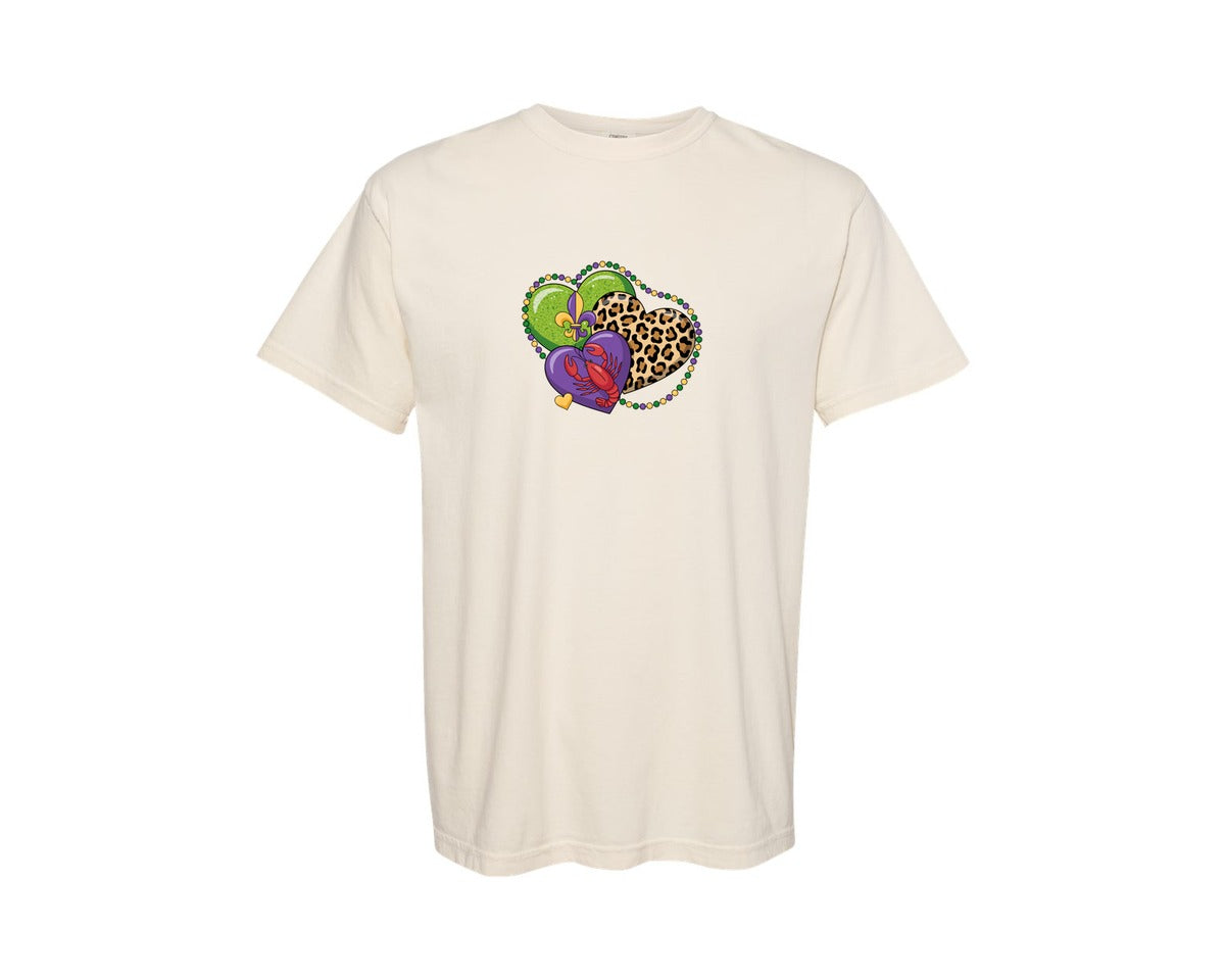 brand:Comfort Colors|color:Ivory|Leopard Mardi Gras Hearts Graphic T-Shirt