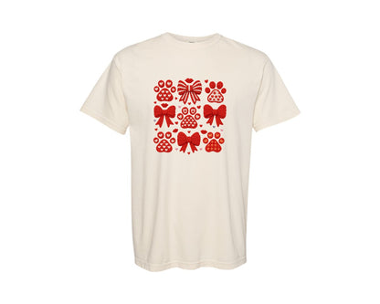brand:Comfort Colors|color:Ivory|Crochet Dog Valentine Coquette Graphic T-Shirt