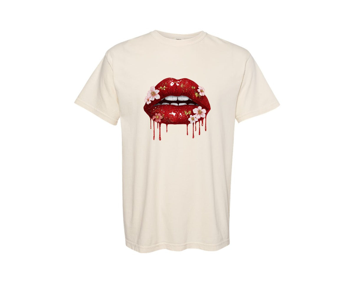 brand:Comfort Colors|color:Ivory|Halloween Lips 5 Graphic T-Shirt
