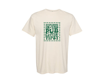 brand:Comfort Colors|color:Ivory|Everybody In The Pub Gettin Tipsy 40 Graphic T-Shirt