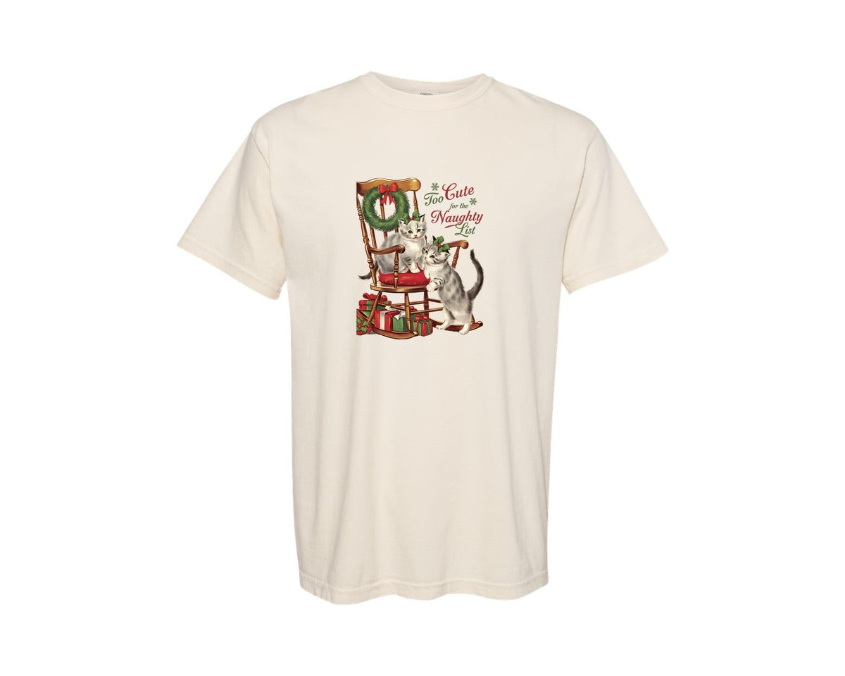 brand:Comfort Colors|color:Ivory|Vintage Christmas Cat Graphic T-Shirt