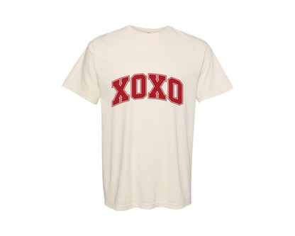 brand:Comfort Colors|color:Ivory|Retro Xoxo Varsity Graphic T-Shirt
