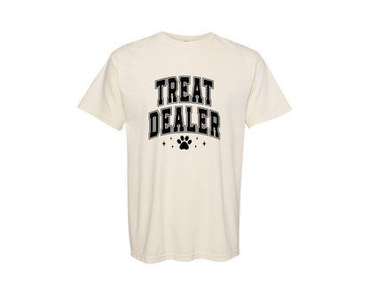 brand:Comfort Colors|color:Ivory|Dog Dog Lover Treat Dealer Graphic T-Shirt