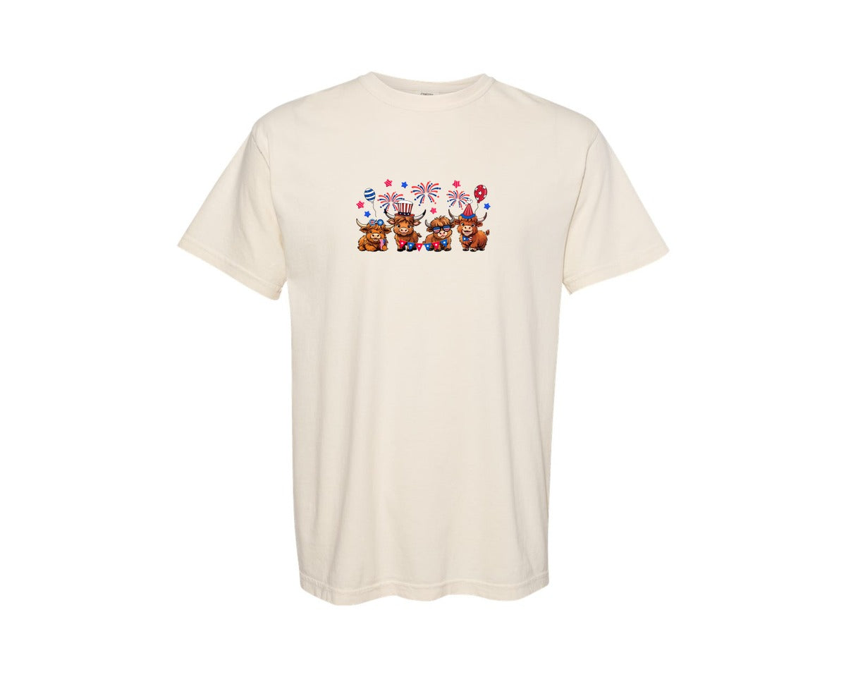 brand:Comfort Colors|color:Ivory|Patriotic Highland Cow 4Th Of July 2 Graphic T-Shirt