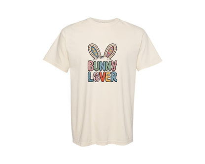 brand:Comfort Colors|color:Ivory|Faux Yarn Bunny Lover Bunny Graphic T-Shirt