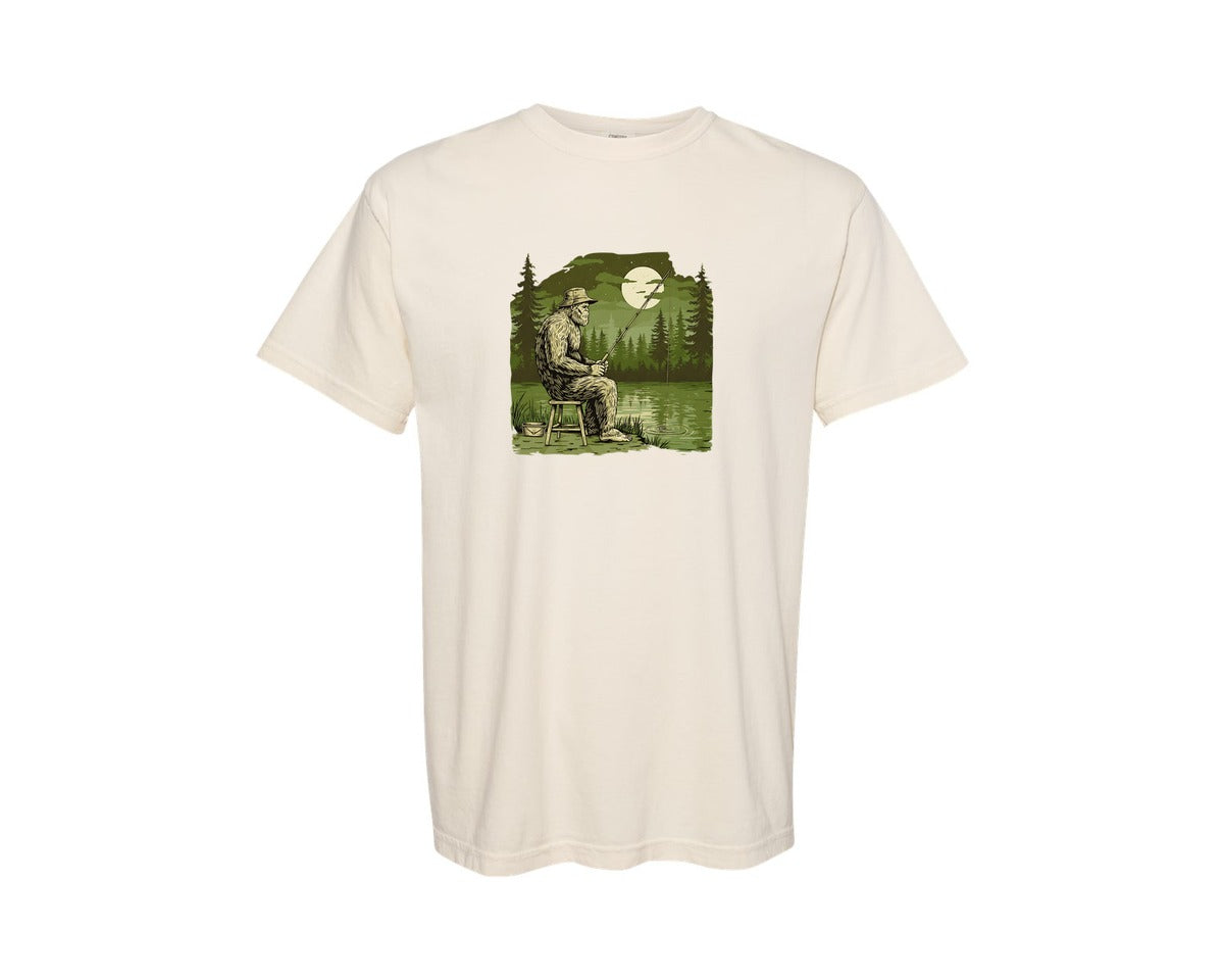 brand:Comfort Colors|color:Ivory|Vintage Outdoor Nature Bigfoot Fishing Graphic T-Shirt