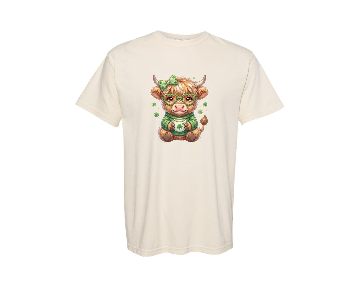 brand:Comfort Colors|color:Ivory|St Patricks Day Lucky Highland Cow Graphic T-Shirt