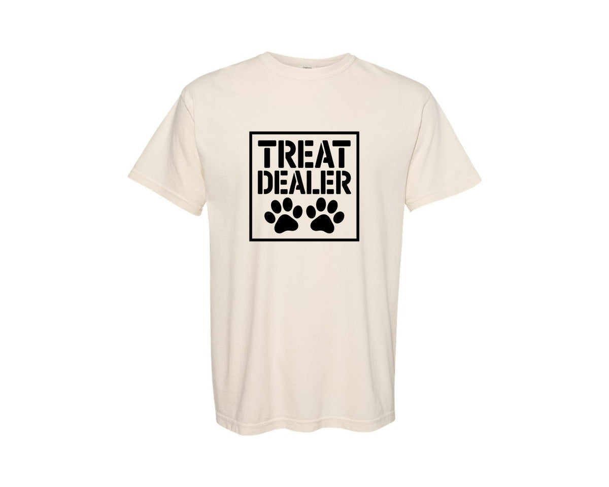 brand:Comfort Colors|color:Ivory|Treat Dealer Dog Paw Print Graphic T-Shirt