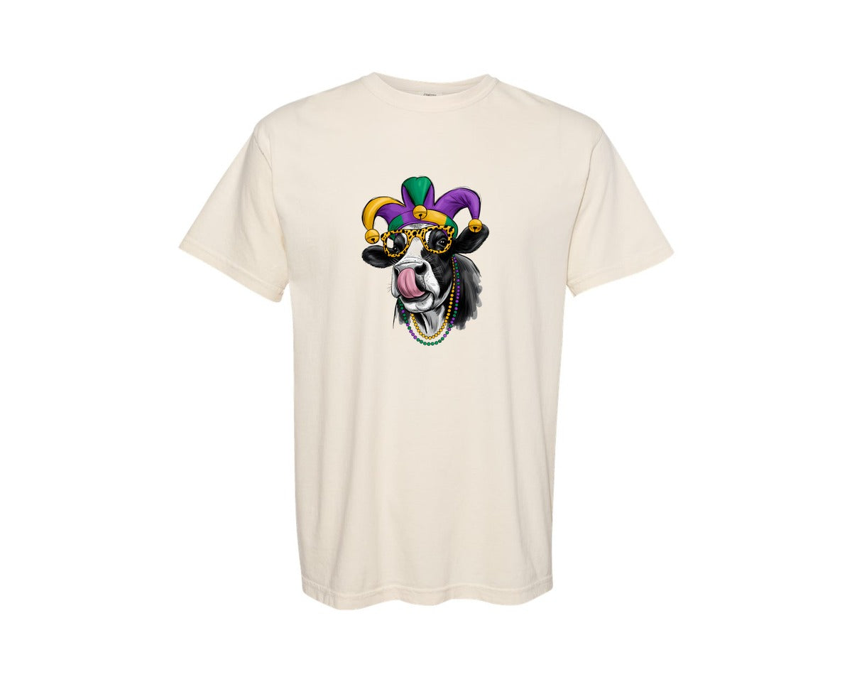 brand:Comfort Colors|color:Ivory|Mardi Gras Cow Crawfish Graphic T-Shirt