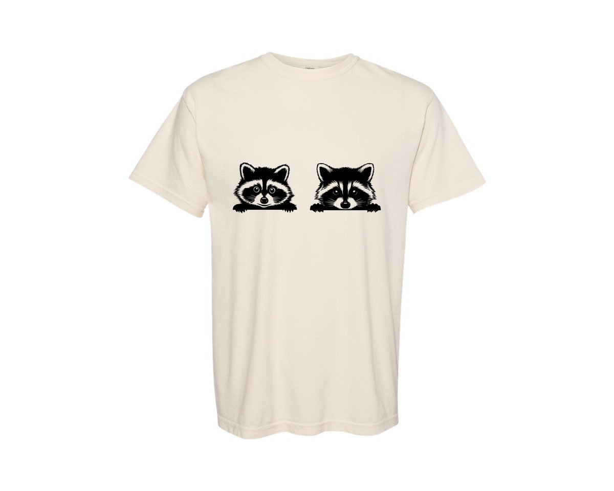 brand:Comfort Colors|color:Ivory|Raccoon Peeking Graphic T-Shirt
