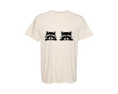 brand:Comfort Colors|color:Ivory|Raccoon Peeking Graphic T-Shirt