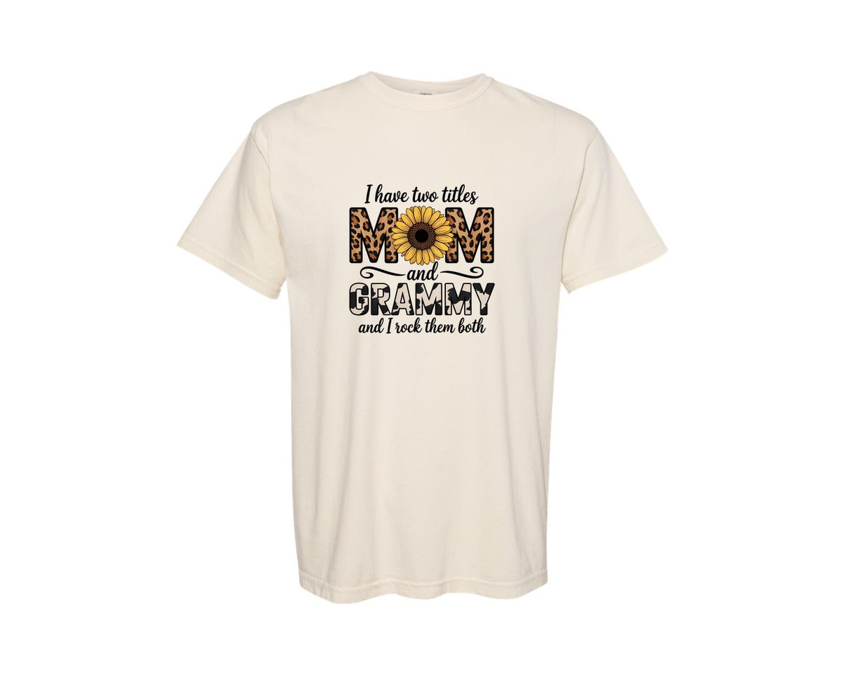 brand:Comfort Colors|color:Ivory|Mom Grammy Sunflower Cowhide Graphic T-Shirt