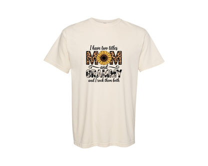 brand:Comfort Colors|color:Ivory|Mom Grammy Sunflower Cowhide Graphic T-Shirt