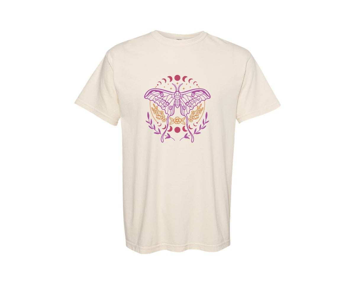 brand:Comfort Colors|color:Ivory|Luna Moth And Moon Phases Boho Tatt Graphic T-Shirt