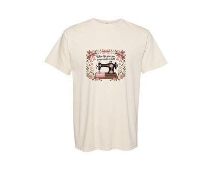 brand:Comfort Colors|color:Ivory|When Life Gives You Scraps Make A Quilt 42 Graphic T-Shirt