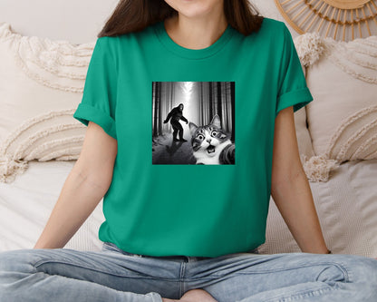 brand:Bella Canvas|color:Kelly|Cat Selfie With Sasquatch Graphic T-Shirt
