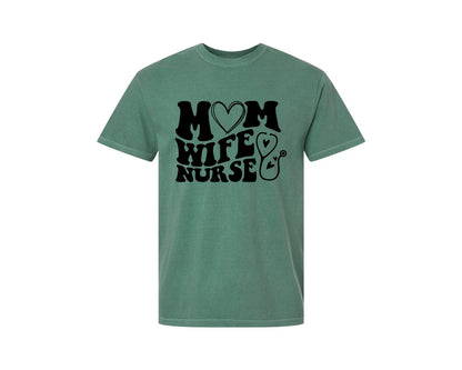 brand:Comfort Colors|color:Light Green|Mom Wife Nurse Wavy Graphic T-Shirt