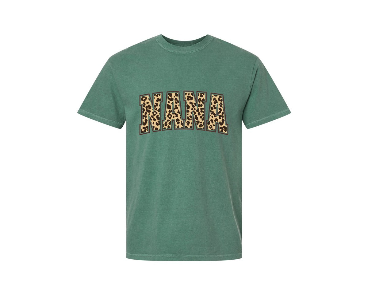 brand:Comfort Colors|color:Light Green|Leopard Mama Cheetah Mama Graphic T-Shirt