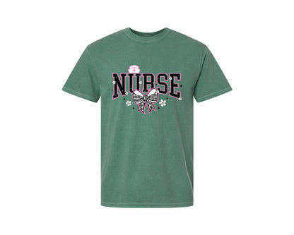 brand:Comfort Colors|color:Light Green|Nurse Bow Retro Nurse Nurse Graphic T-Shirt
