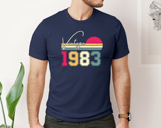 Vintage Classic Born In 1983 Birthday Graphic T-Shirt
