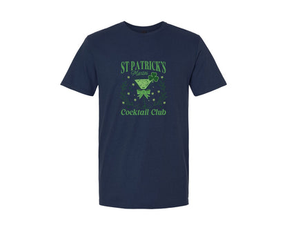 brand:Generic|color:Navy|St Patricks Day Retro Cocktail Club Graphic T-Shirt