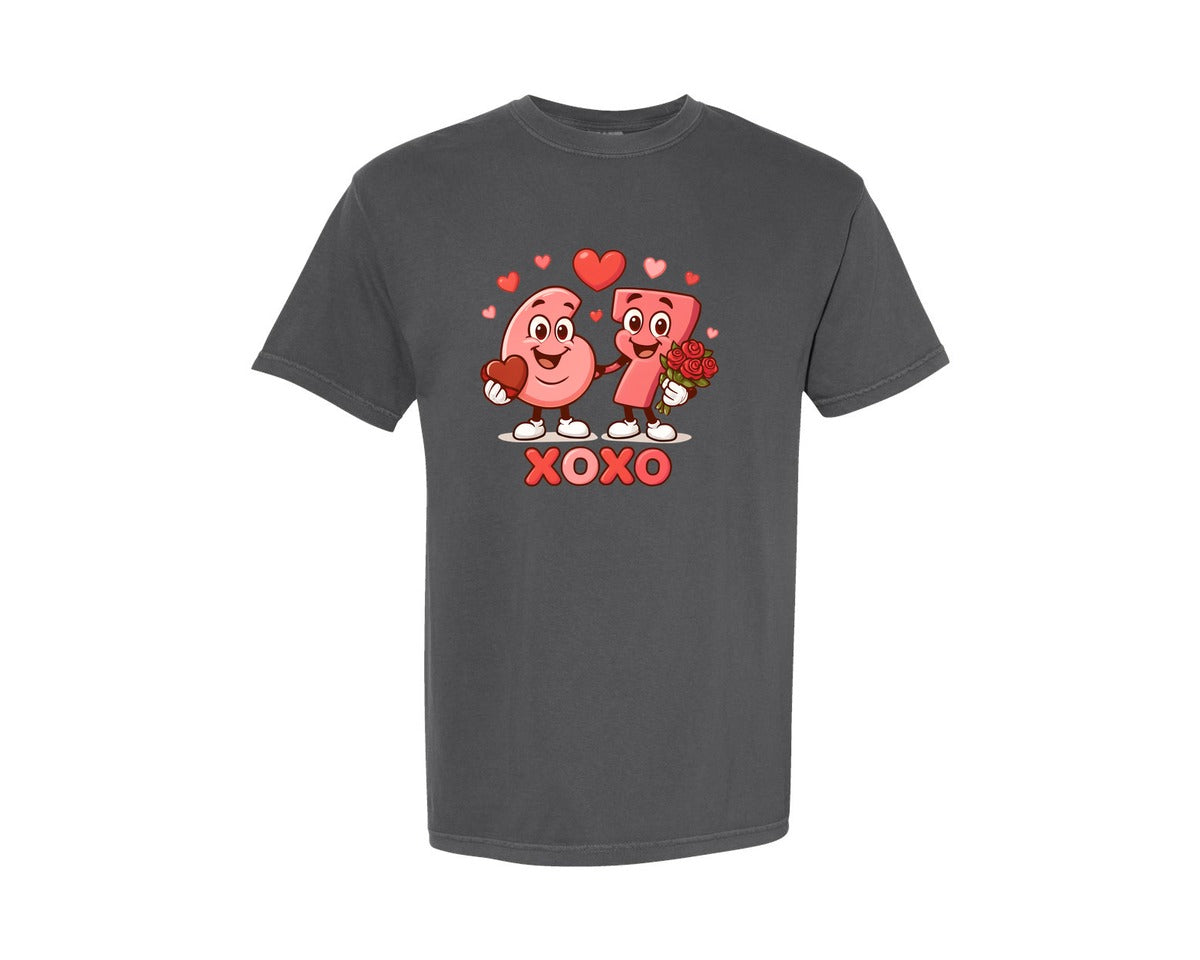 brand:Comfort Colors|color:Pepper|67 Valentines Day Xoxo Couple Heart 2 Graphic T-Shirt