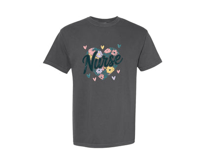 brand:Comfort Colors|color:Pepper|Retro Nurse Floral Heart Graphic T-Shirt