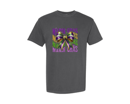 brand:Comfort Colors|color:Pepper|Mardi Gras Glitter Bow Carnival Graphic T-Shirt