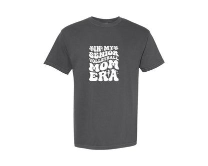 brand:Comfort Colors|color:Pepper|In My Senior Volleyball Mom Era 2 Graphic T-Shirt