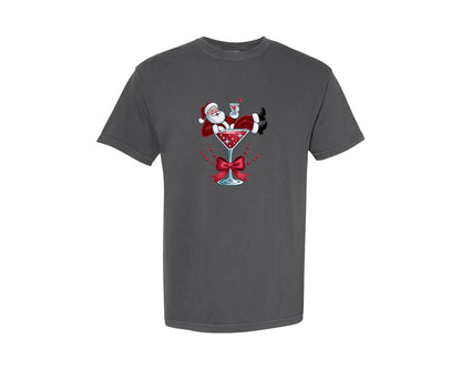 brand:Comfort Colors|color:Pepper|Yarn Santa In Martini Glass Graphic T-Shirt