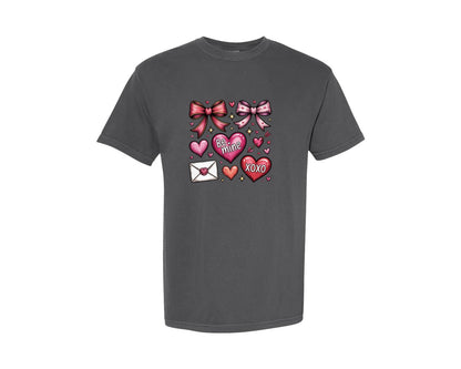 brand:Comfort Colors|color:Pepper|Valentine Bow Hearts Be Mine Xoxo Graphic T-Shirt
