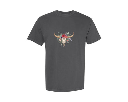 brand:Comfort Colors|color:Pepper|Rose Flowers Western Bull Skull Longhorn 6 Graphic T-Shirt