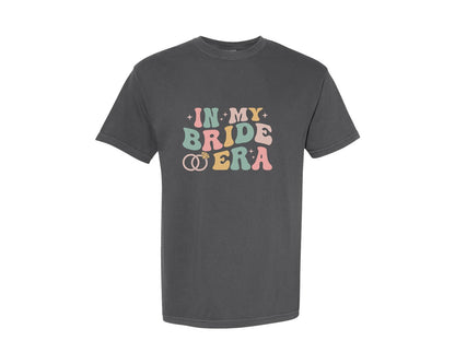 brand:Comfort Colors|color:Pepper|In My Bride Era Retro Groovy Bridal Graphic T-Shirt
