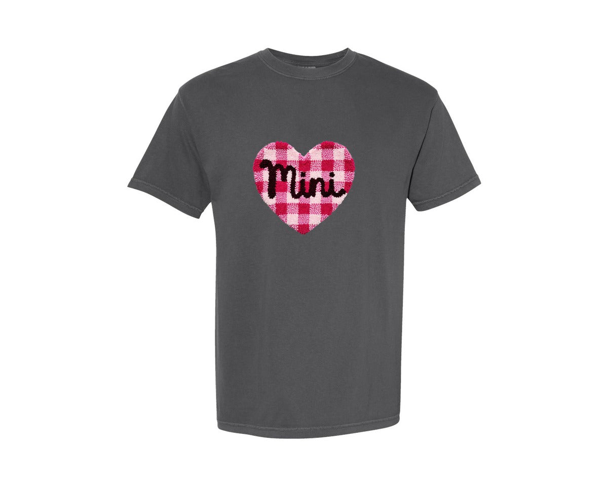 brand:Comfort Colors|color:Pepper|Latch Hook Heart Mini Graphic T-Shirt