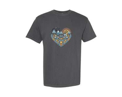 brand:Comfort Colors|color:Pepper|Adventure Awaits Heart Shaped Design Graphic T-Shirt