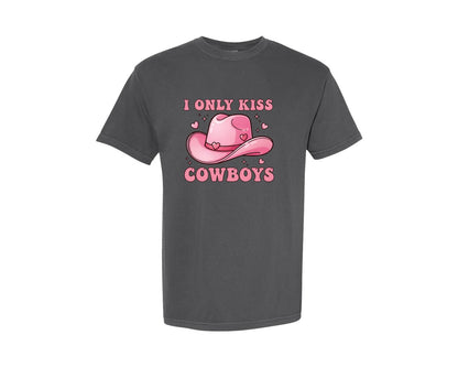 brand:Comfort Colors|color:Pepper|Valentines Day I Only Kiss Cowboys 2 Graphic T-Shirt