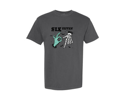 brand:Comfort Colors|color:Pepper|6 7 Meme Funny Witch Skeleton Hands Graphic T-Shirt