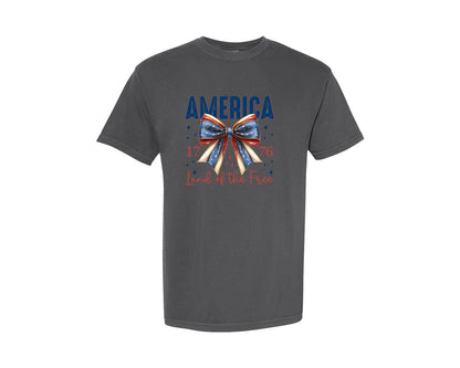 brand:Comfort Colors|color:Pepper|America Bow Land Of The Free Graphic T-Shirt