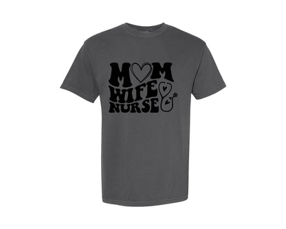 brand:Comfort Colors|color:Pepper|Mom Wife Nurse Wavy Graphic T-Shirt