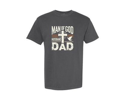 brand:Comfort Colors|color:Pepper|Man Of God Husband Dad Graphic T-Shirt
