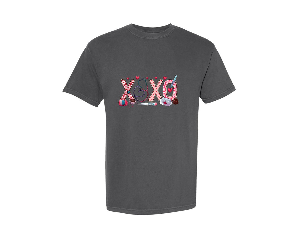brand:Comfort Colors|color:Pepper|Valentine Xoxo Nurse Graphic T-Shirt